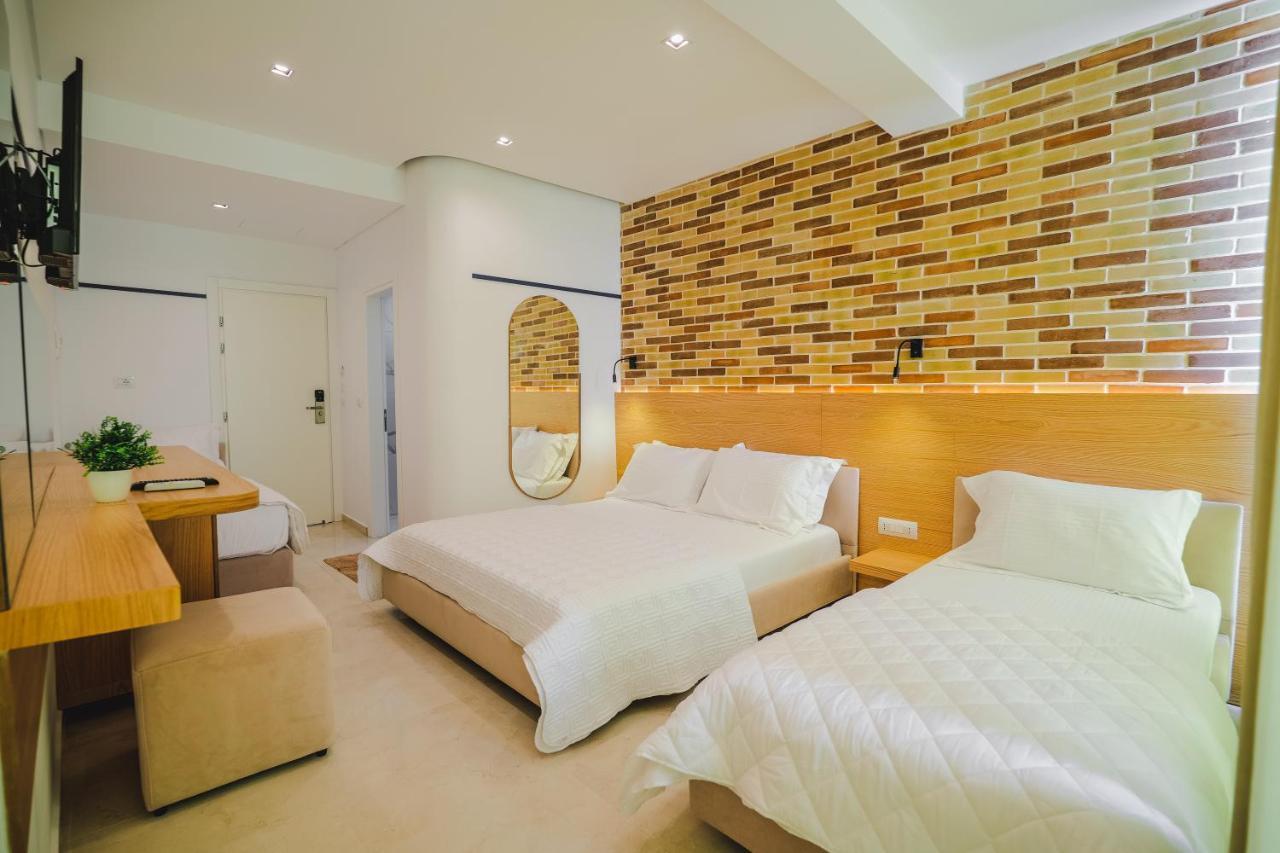 Hotel Piccolino Sarande Exterior photo