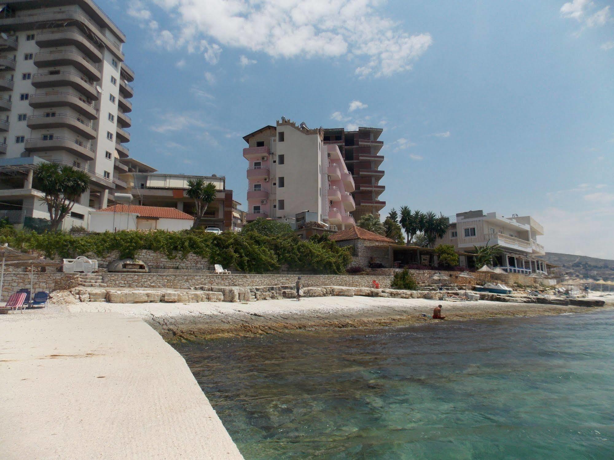 Hotel Piccolino Sarande Exterior photo